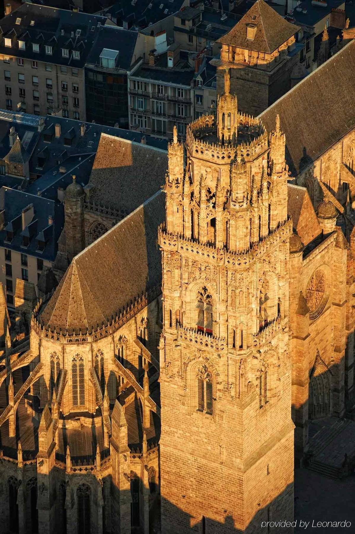 Hôtel Mercure Rodez Cathédrale Exterior foto
